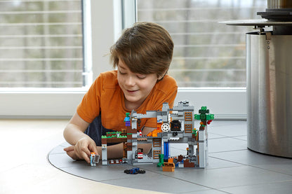 LEGO Minecraft Abenteuer in den Felsen Spielset – 21147