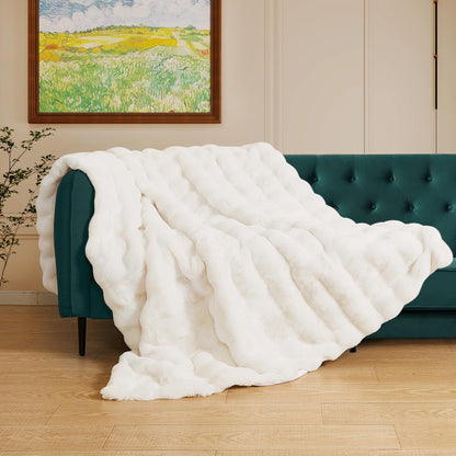 ORINOVA Kuscheldecke Plüsch Flauschig – 150x200 cm Beige