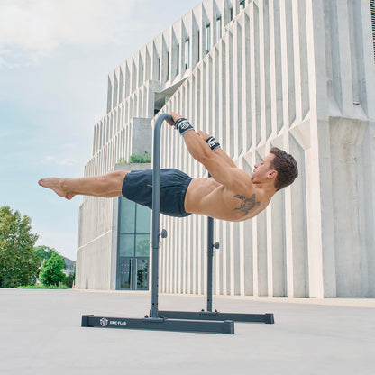Eric Flag Calisthenics Station – 4-fach Höhenverstellbar freistehend