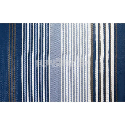 BRUNNER viais Strohmatte: Rechteckige, beige Matte (250 x 450 cm). Dient als wetterfester Bodenteppich für Camping-Vorzelte.