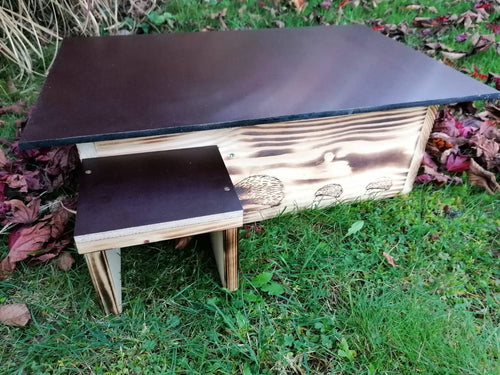 Woidwerk Manufaktur Igelhotel IG7 – gebrannt, Labyrinth, Rattenklappe. Bietet Igeln Schutz für Überwinterung & Wurfhöhle.