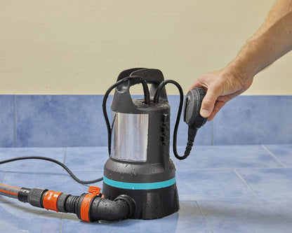 Gardena 11000 Klarwasser-Tauchpumpe – Flachabsaugung (09032-20)