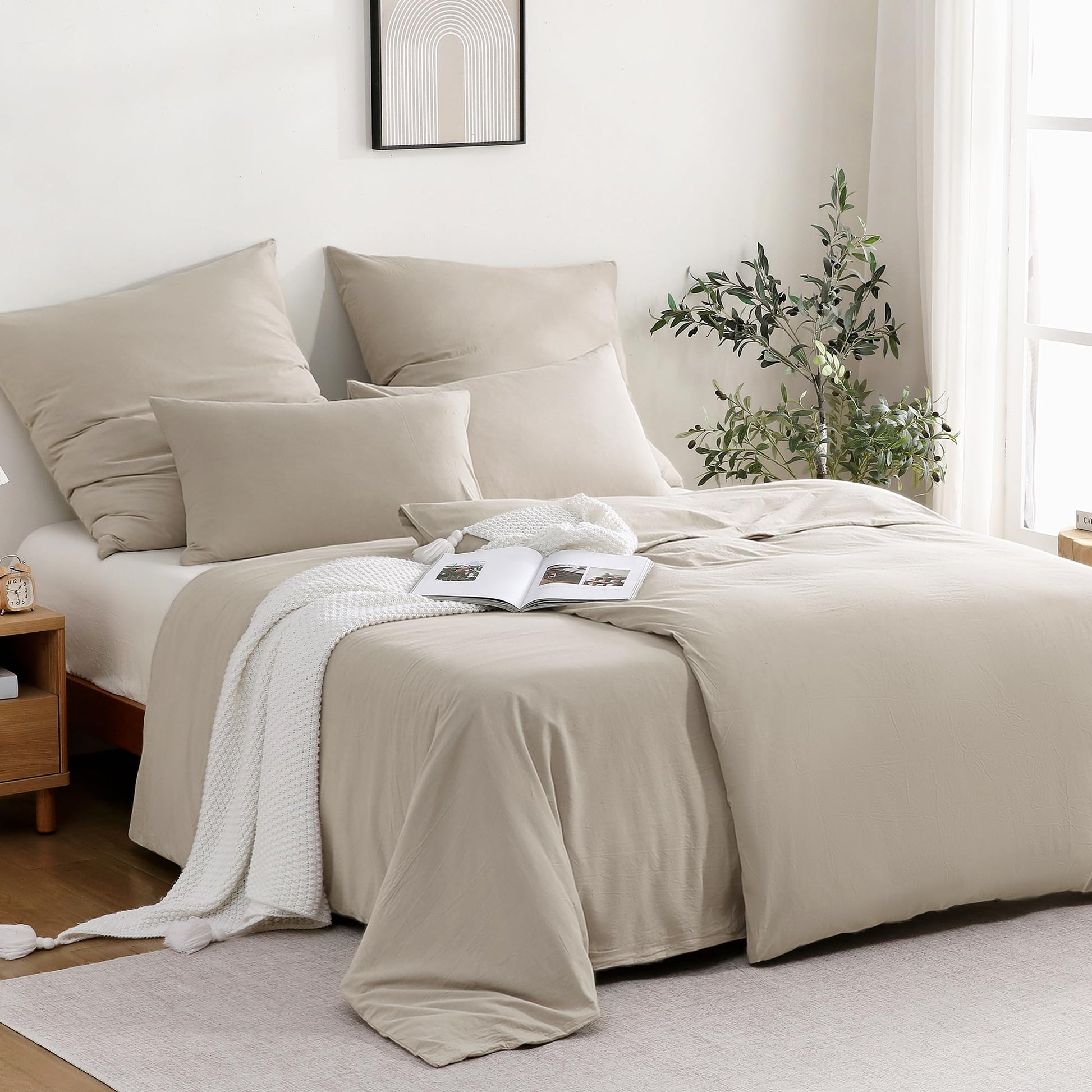 ATsense Bettwäsche 4teilig Baumwolle 135x200 cm Beige. Beige Baumwoll-Bettwäsche für Schutz und Schlafkomfort.