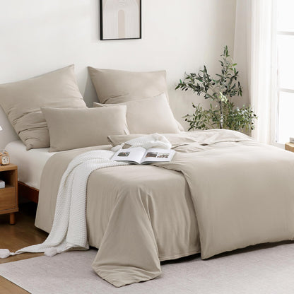 ATsense Bettwäsche 4teilig Baumwolle 135x200 cm Beige. Beige Baumwoll-Bettwäsche für Schutz und Schlafkomfort.