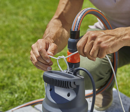 Gardena Tauch-Druckpumpe 5900/4 - Inox für Haus & Garten
