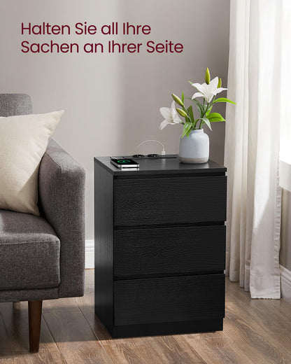 VASAGLE Kailyn Nachttisch mit Steckdosenleiste, 3 Schubladen, schwarz