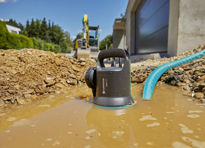 Gardena 9.000 Schmutzwasser-Tauchpumpe mit Druckfunktion