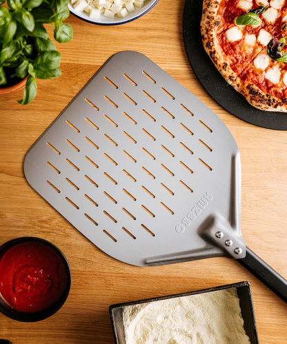 AMZBBQ Pizzaschieber perforiert aus Aluminium 35 x 71 cm