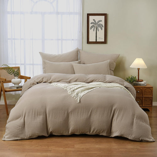 TOCOMOA Musselin Bettwäsche Set 135x200 – Beige 6-teilig: Beigefarbenes Musselin-Set zur Ausstattung von Einzelbetten mit Schlaftextilien.