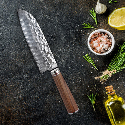 Wakoli Damast Santoku Messer 17.5 cm – Nussbaum Hammerschlag