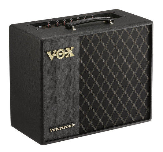 Vox Valvetronix VT40X Modeling Gitarrenverstärker. Schwarz, rechteckig, mit Lautsprechergitter & Reglern. Dient zur Modellierung von Gitarrensounds.