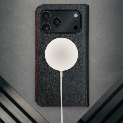 TORRO Echtleder-Klapphülle für iPhone 17 Pro, Standfunktion, Schwarz