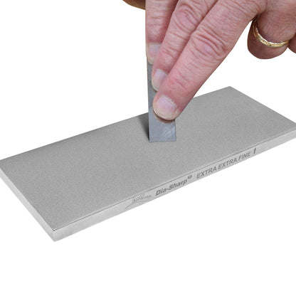 DMT Dia-Sharp Diamantschärfblock - extra-extra-fein, 8 Zoll. Rechteckige, silberne Schleiffläche zum Abziehen von Klingen.