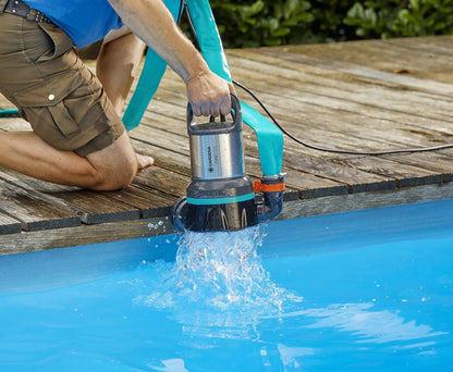 Gardena 11000 Klarwasser-Tauchpumpe – Flachabsaugung (09032-20)