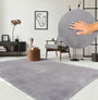 the carpet Relax Kurzflor-Teppich in Felloptik, Grau, 200 x 280 cm, waschbar, rutschfeste Unterseite